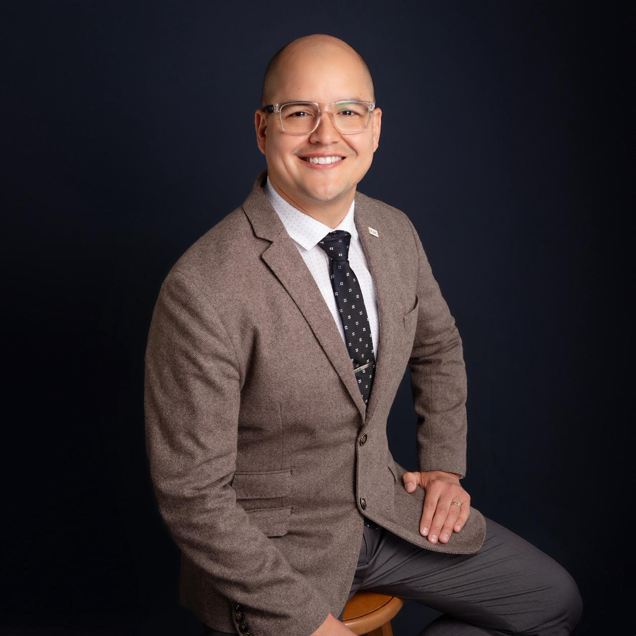 Dr. Eraldo Pasaresi